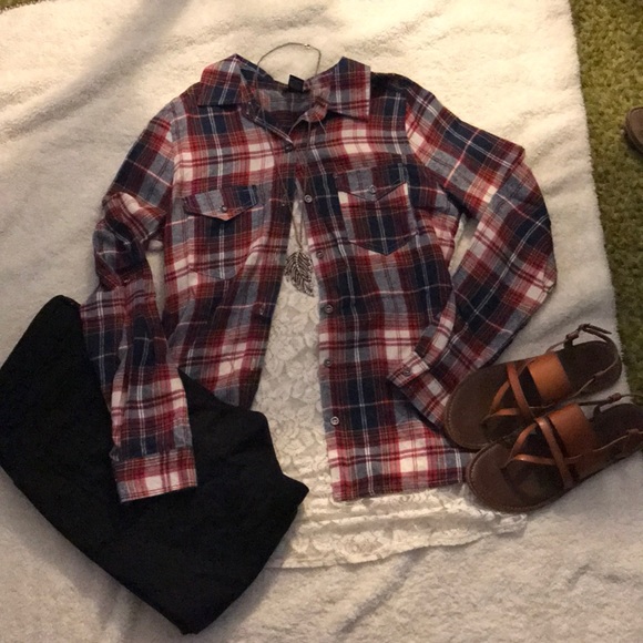Rue21 Tops - 🌟🌟5 for $20🌟🌟 Rue 21 plaid shirt.